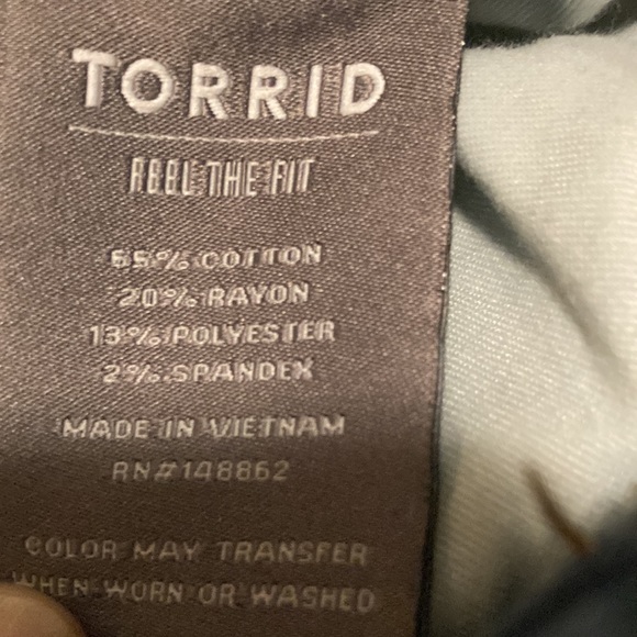 2 for $35 TORRID JEANS Women’s Size 24 TORRID Crop Midfit Super Skinny Super - Picture 5 of 10